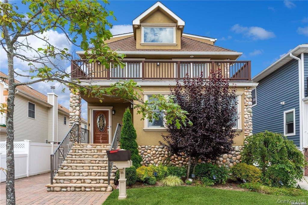 Welcome to this beautiful home on E Walnut Street.