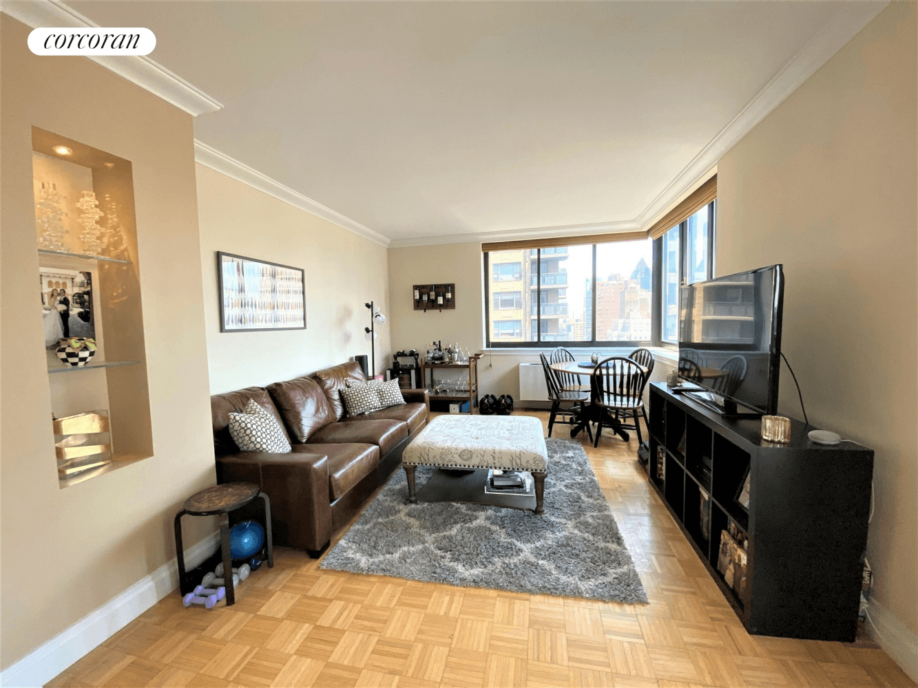 Perfectly proportioned, bright and airy 1 bedroom home w east facing balcony.