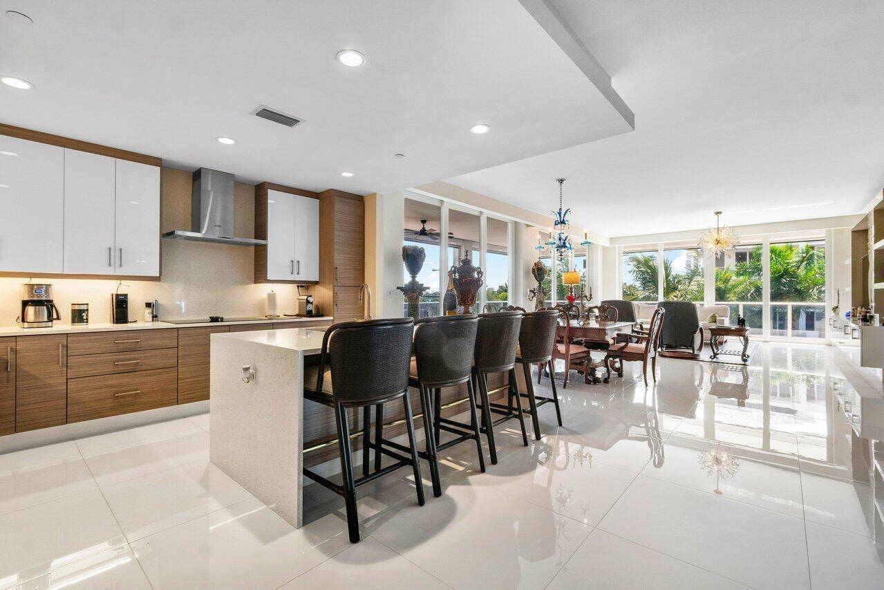 Private Elevator invites you to this spacious 3bed 3.