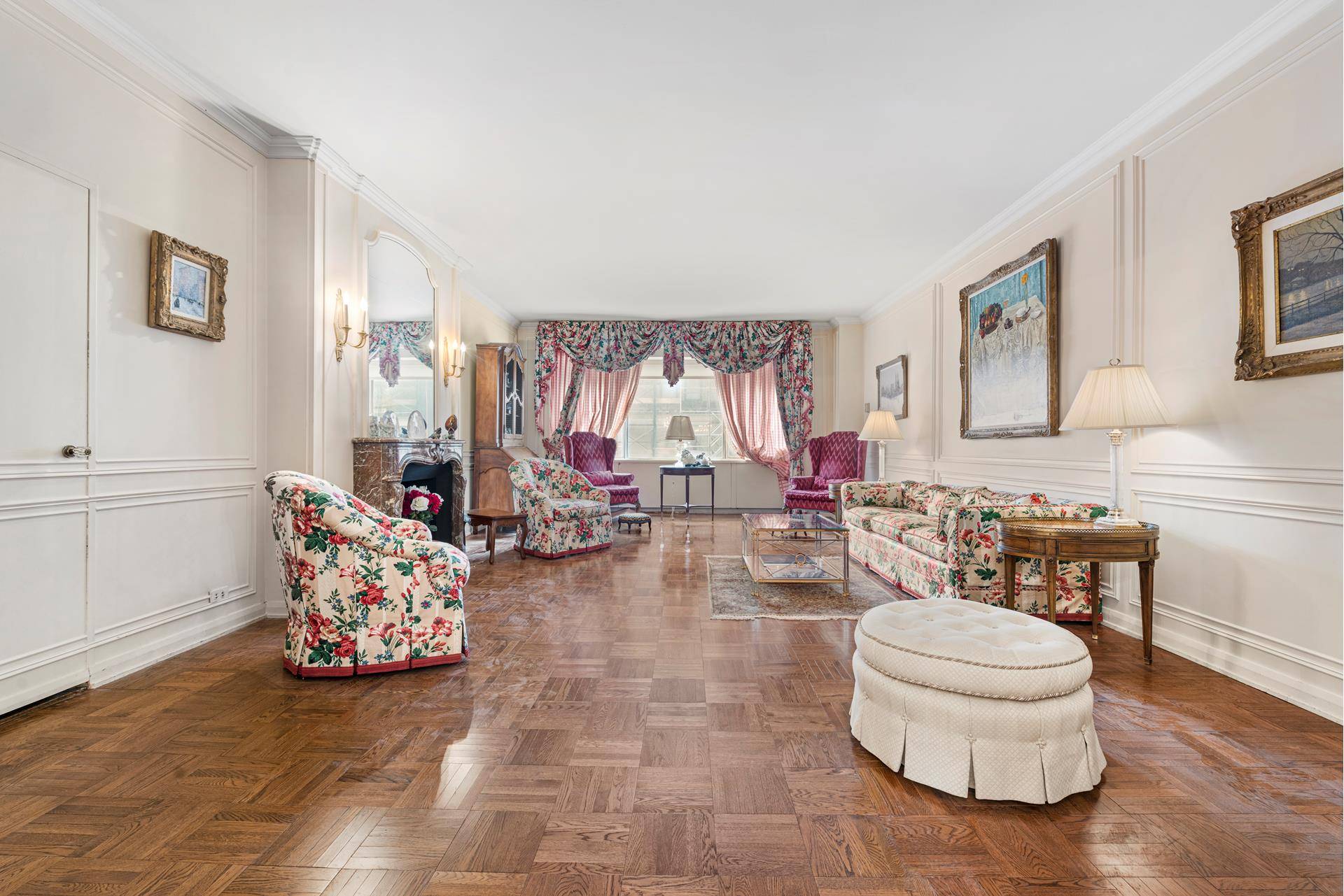 Park Avenue is calling Unit 6C is a large classic 6 that boasts an expansive layout with both southern and northern exposure.