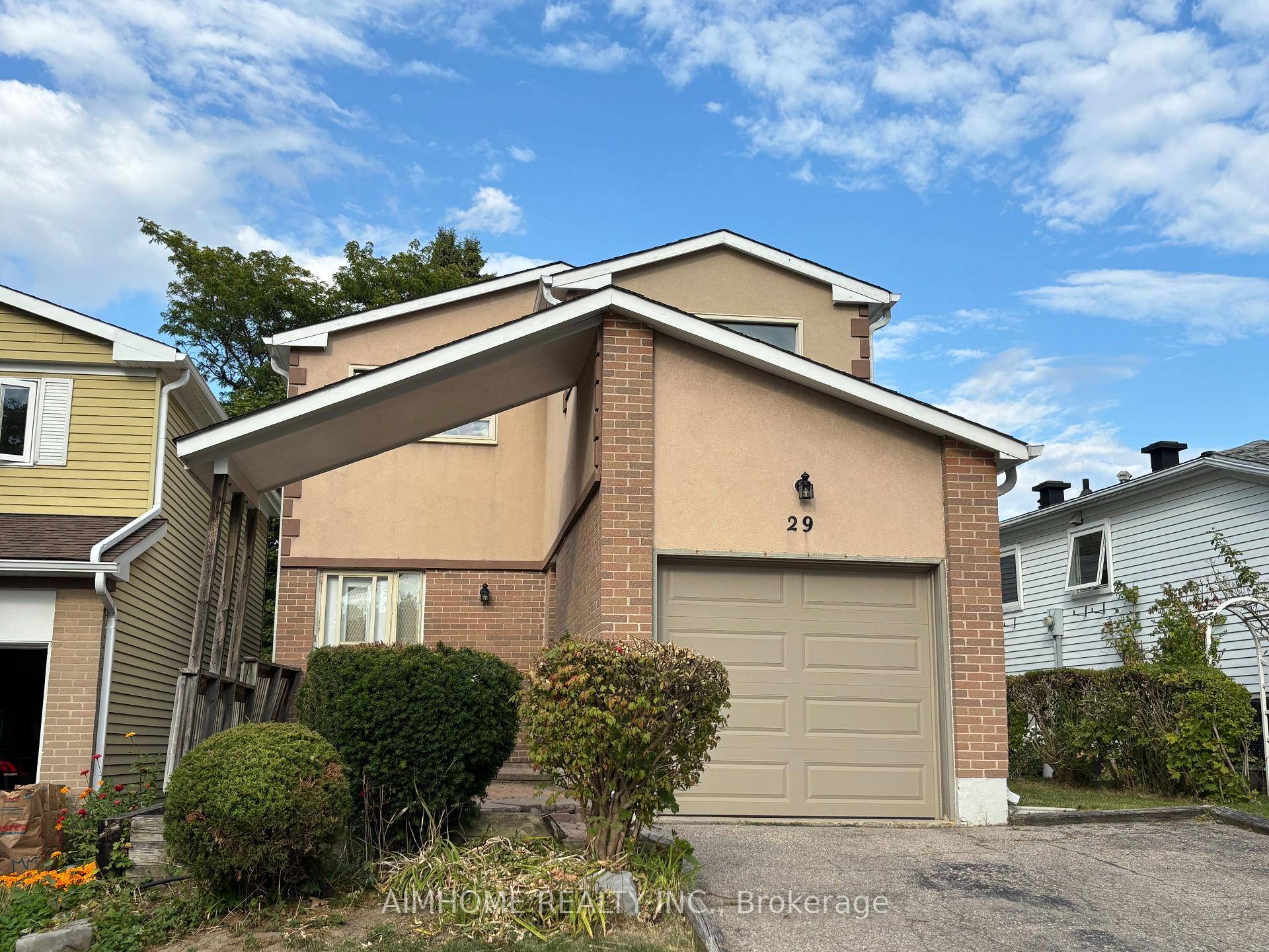 Stunning and spacious 3 bedroom home in the sought after German Mills community.