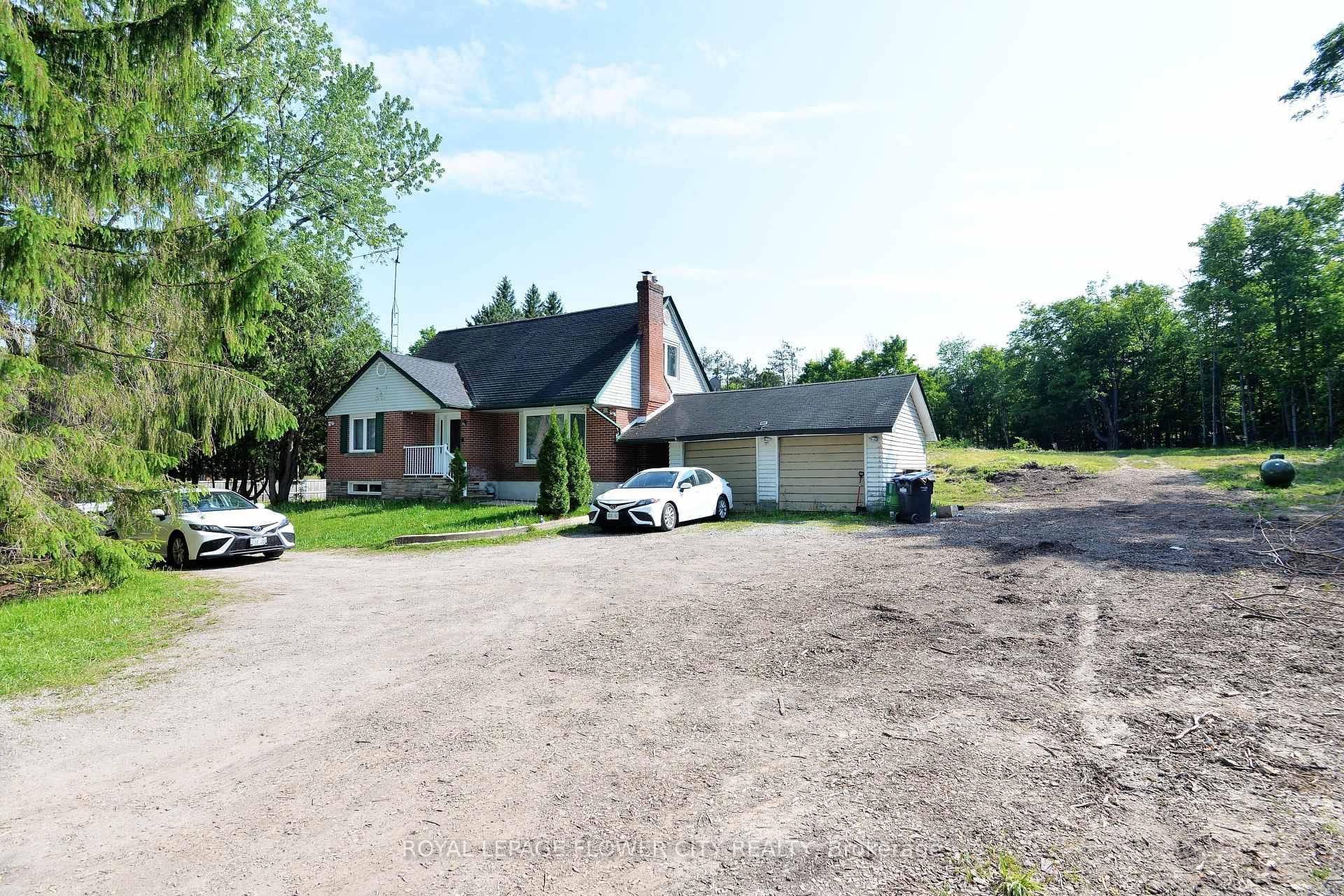 Charming and private 4 bedroom, 2 storey detached home in Lower Caledon Rural Caledon, nestled in a peaceful, low density neighbourhood surrounded by mature trees.