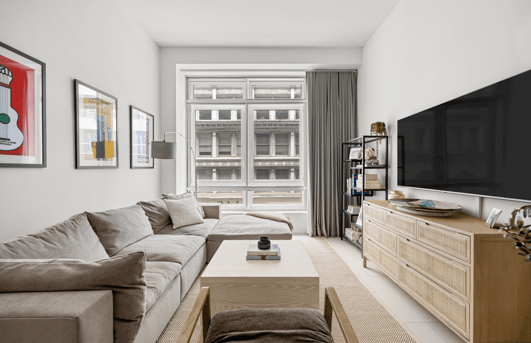 SPACIOUS ONE BEDROOM WITH HOME OFFICE, TWO FULL BATHS amp ; PRIVATE STORAGE IN PRIME FIDI Welcome to The District, a premier full service condominium offering unparalleled amenities in the ...