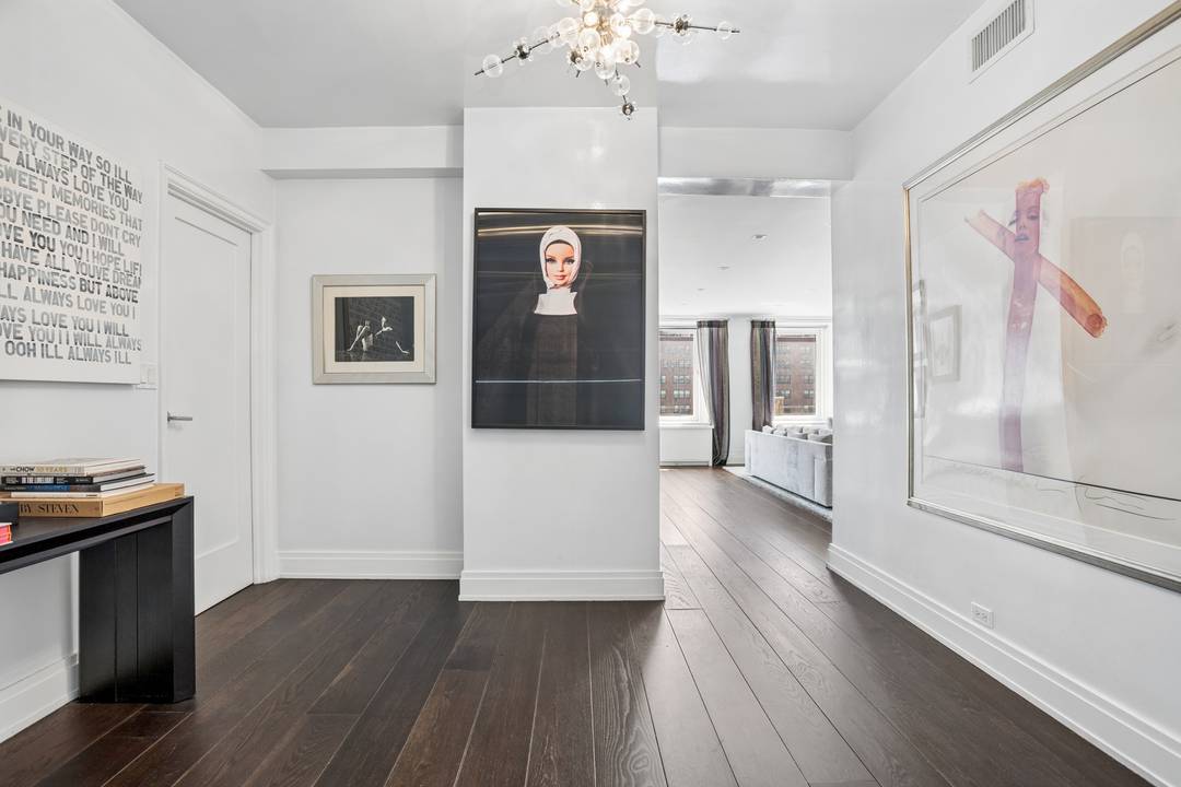 Grand scale, high floor, approx 3, 100 sq ft, renovated classic 9 room apartment, with a semi private landing, 4 bedrooms, 4 bathrooms, eat in kitchen, a formal dining room ...