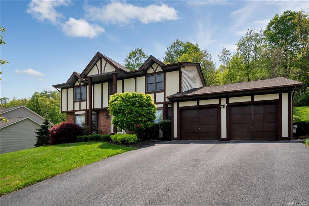 Discover your dream home in this stunning residence featuring 4 spacious bedrooms and 2.