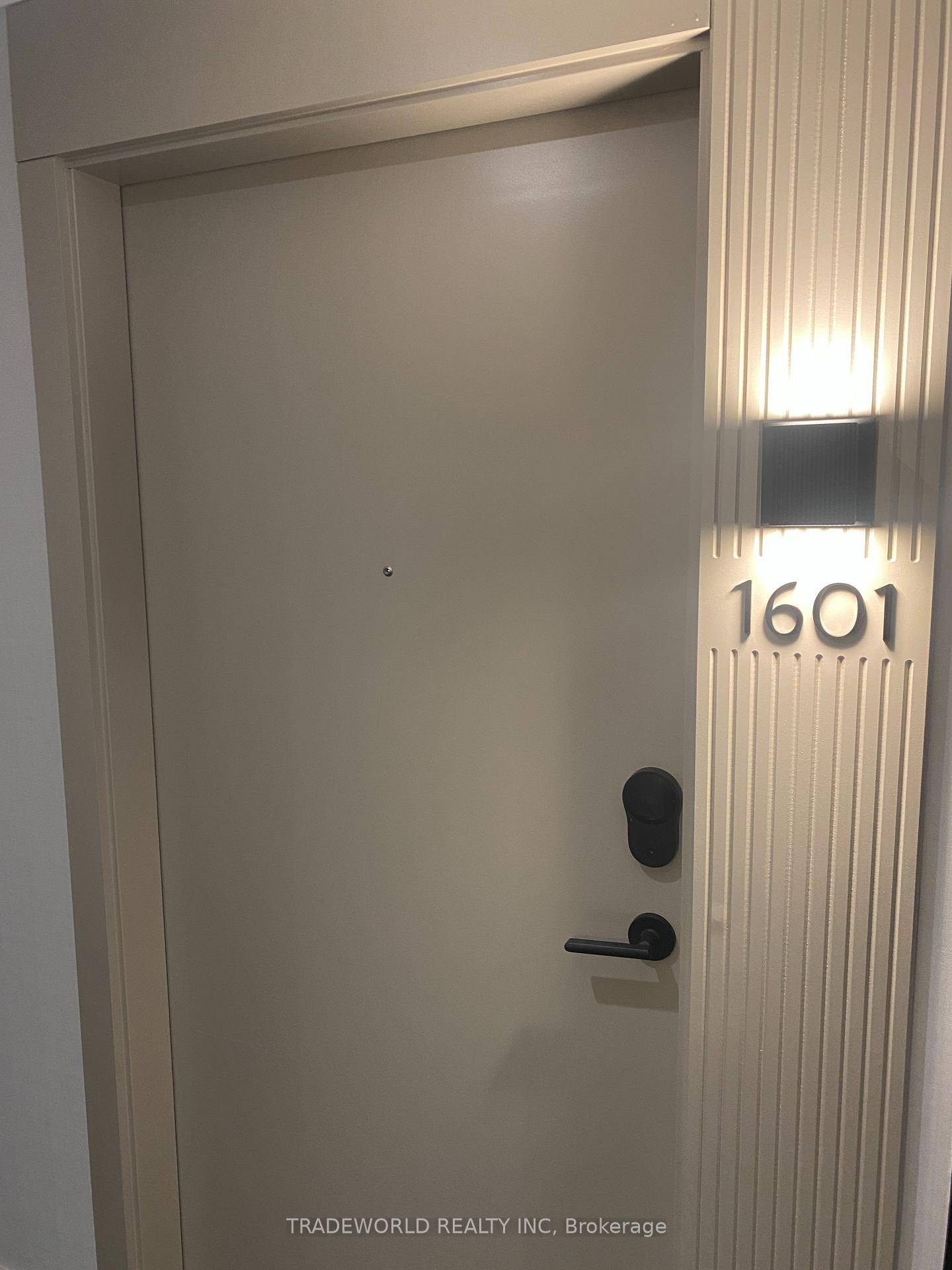 Brand New 1 Bedroom With Den At Stella Condos North East Clearview Over Center Court 9' Ceiling Tiled Large Pantry With Laundry One Underground Parking amp ; Locker Included Walking ...