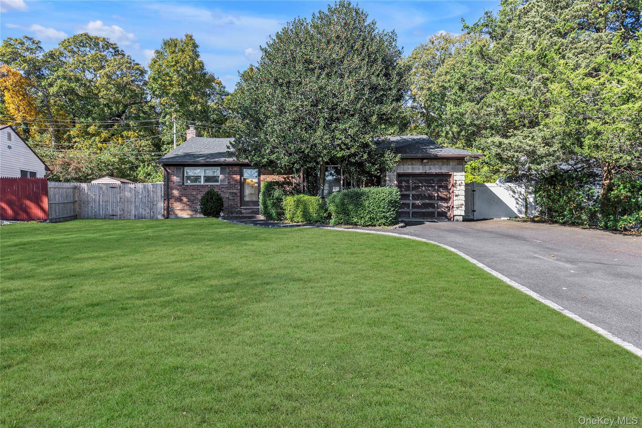 Charming Ranch in the Heart of the Commack School District !