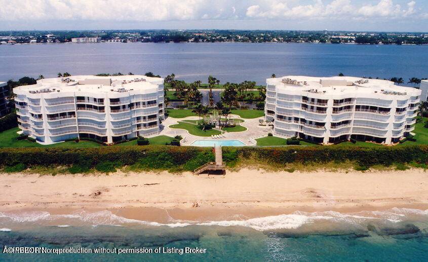Spectacular Direct Oceanfront Condo, magnificently decorated and furnished.