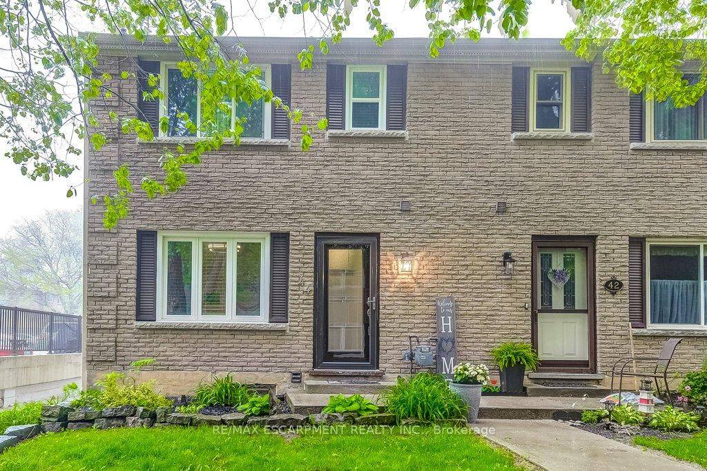 Affordable and move in ready !