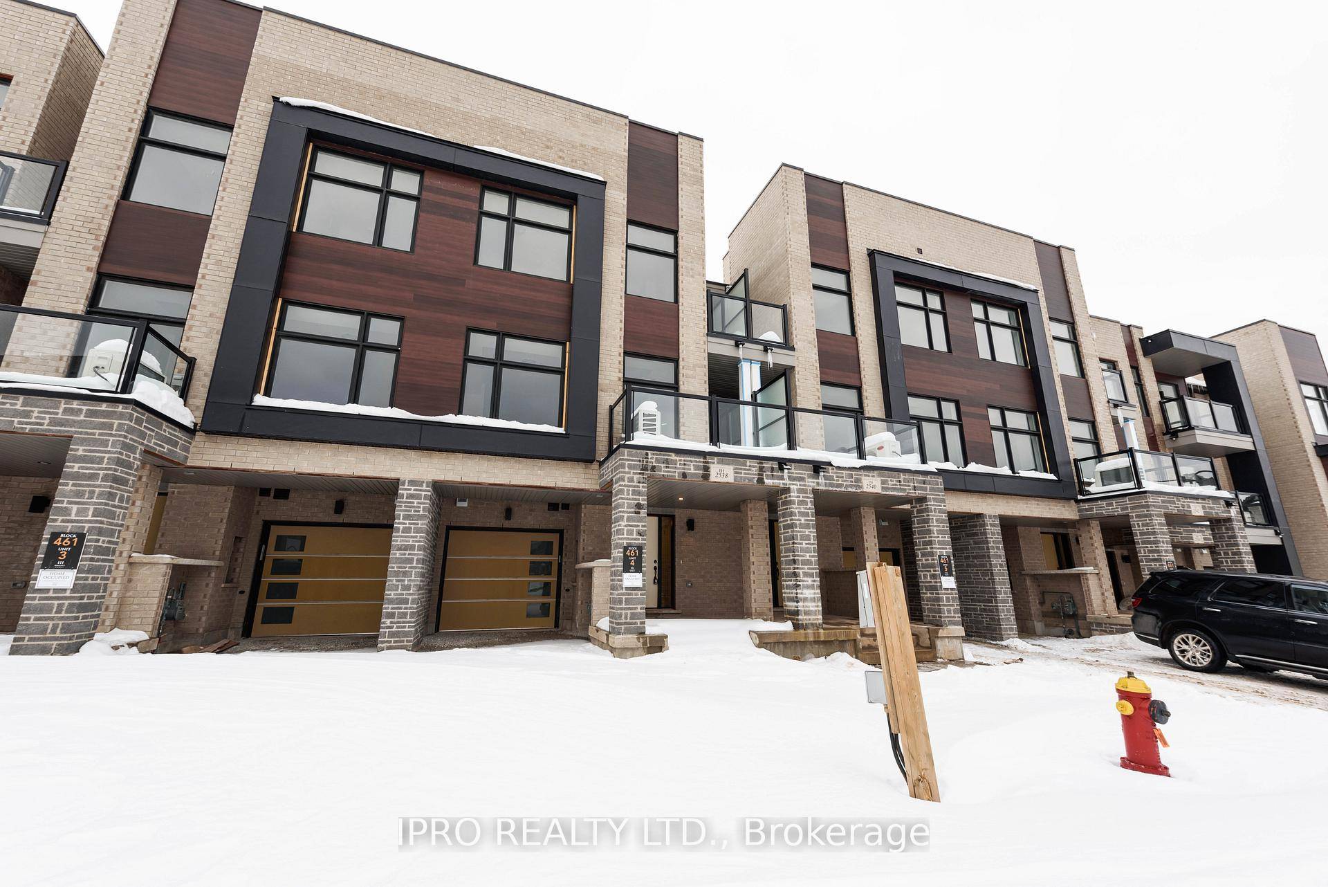 Gorgeous 3 Bedroom Townhouse.