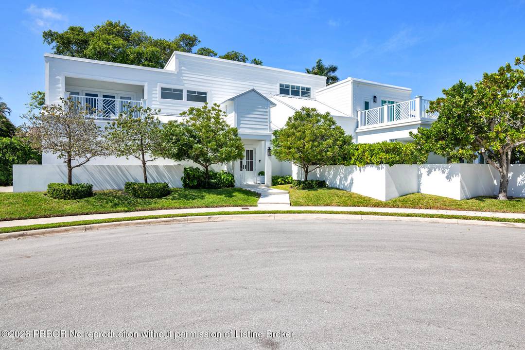 Private Cul de Sac Living Just Steps from the Intracoastal.