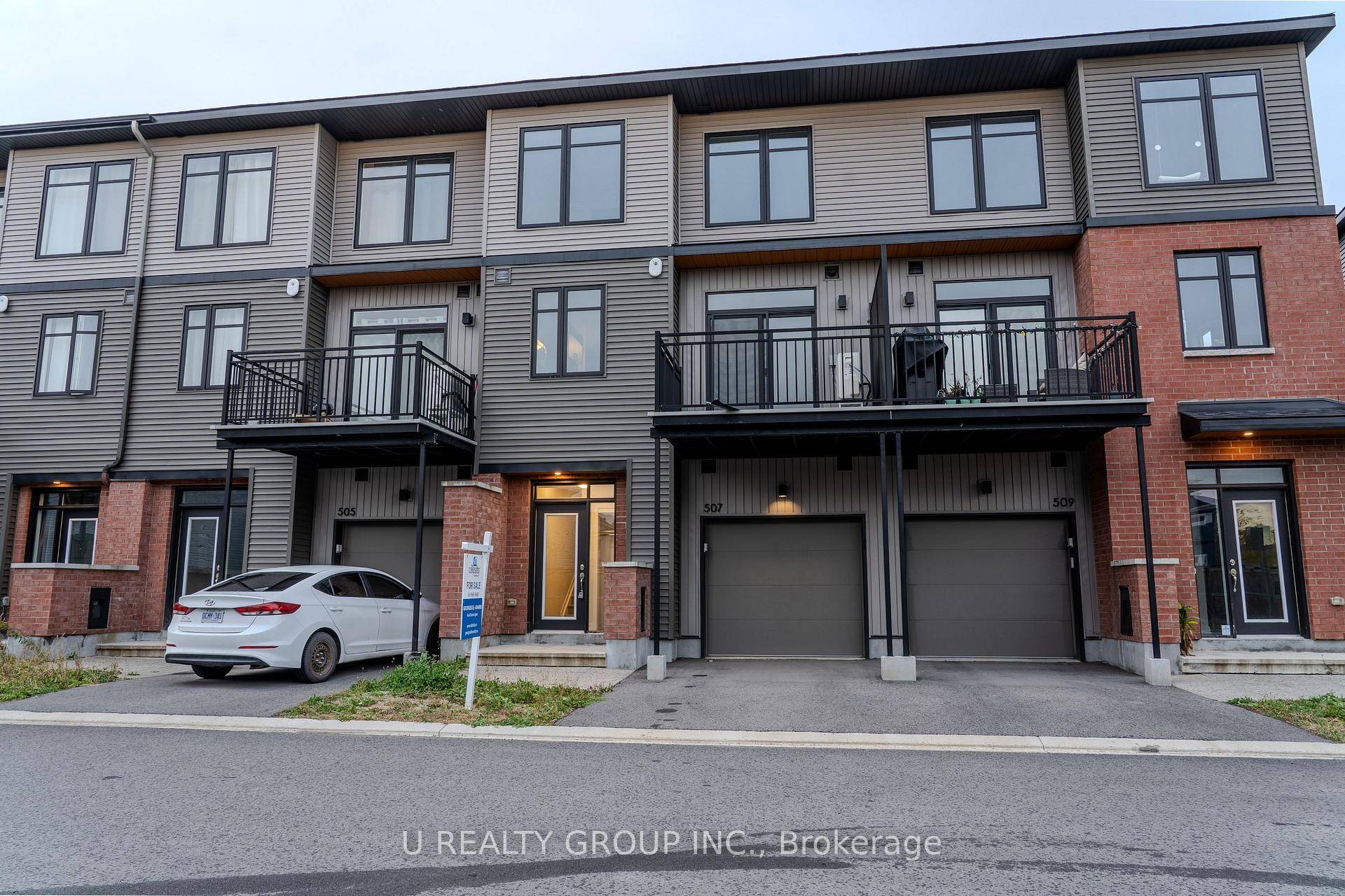 Welcome to 507 Lourmarin Private a brand new eQ Homes Luna model offering 2 bedrooms, 1.
