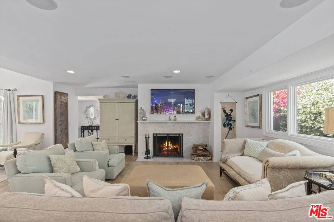 207  10th Street 4BR Pacific Palisades La