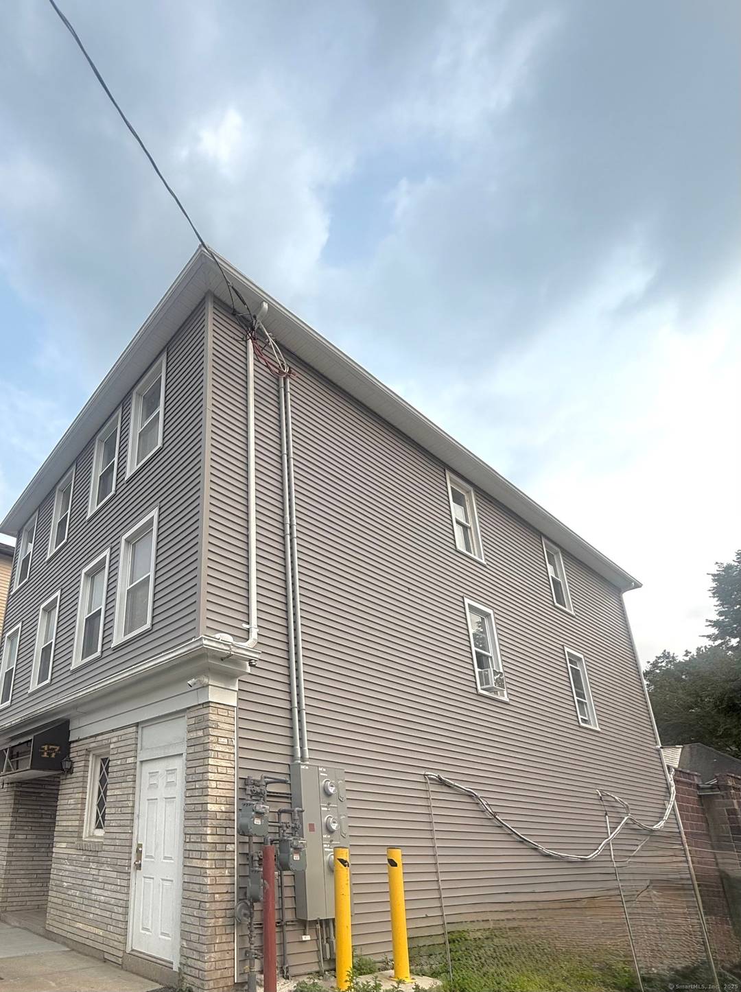 Great Cash Flowing Potential !