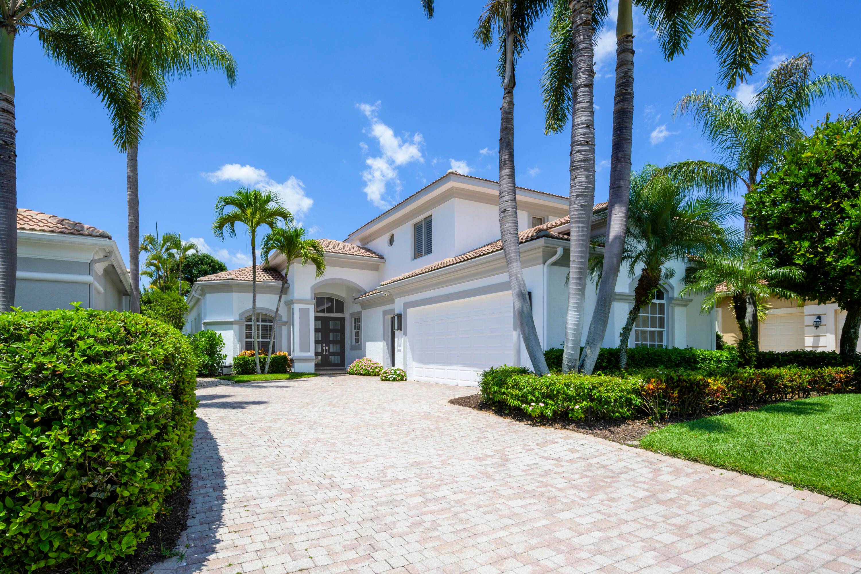 Absolutely beautifully redone home with 4 bedrooms, a loft, office and den.