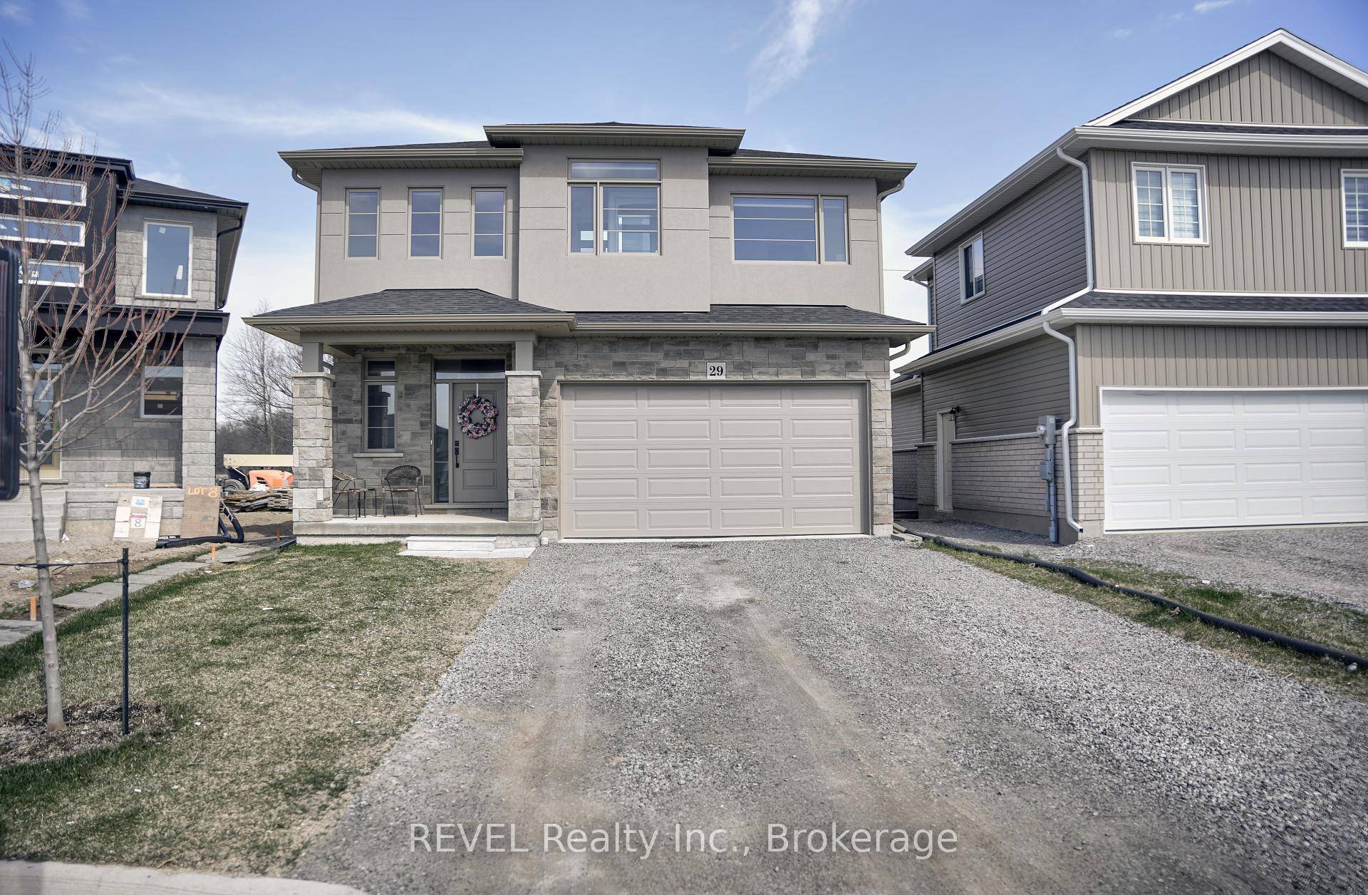 Gorgeous Home and quality built by Niagara's Local and well know builder Rogers Homes.