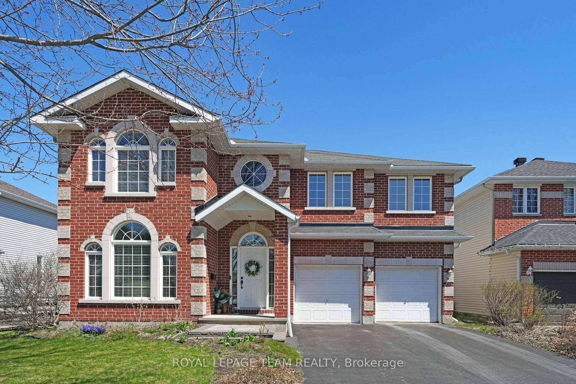 Welcome to 66 Woliston Crescent.