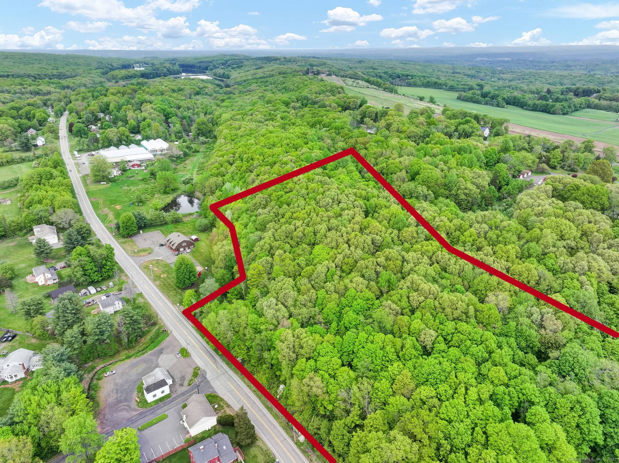Prime Land Opportunity Baileyville Rd Route 147, Middlefield, CT Nestled in the heart of scenic Middlefield, this exceptional 7.