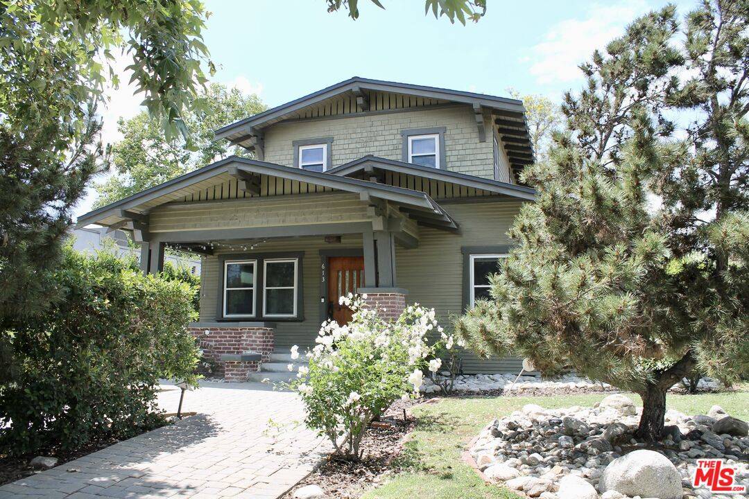 613 N Lucerne Blvd 4BR Mid Wilshire La