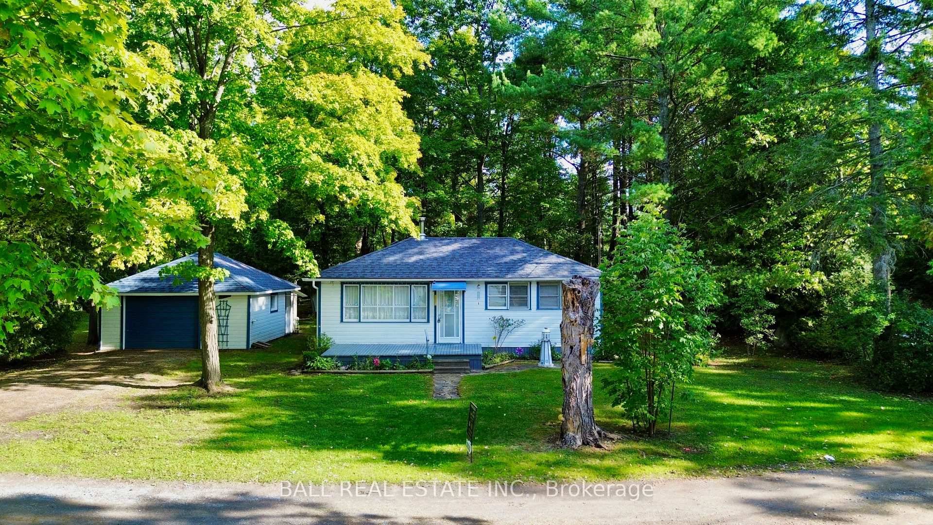 Rustic 3rd Generation Cabin on the Trent River, Prime Opportunity !