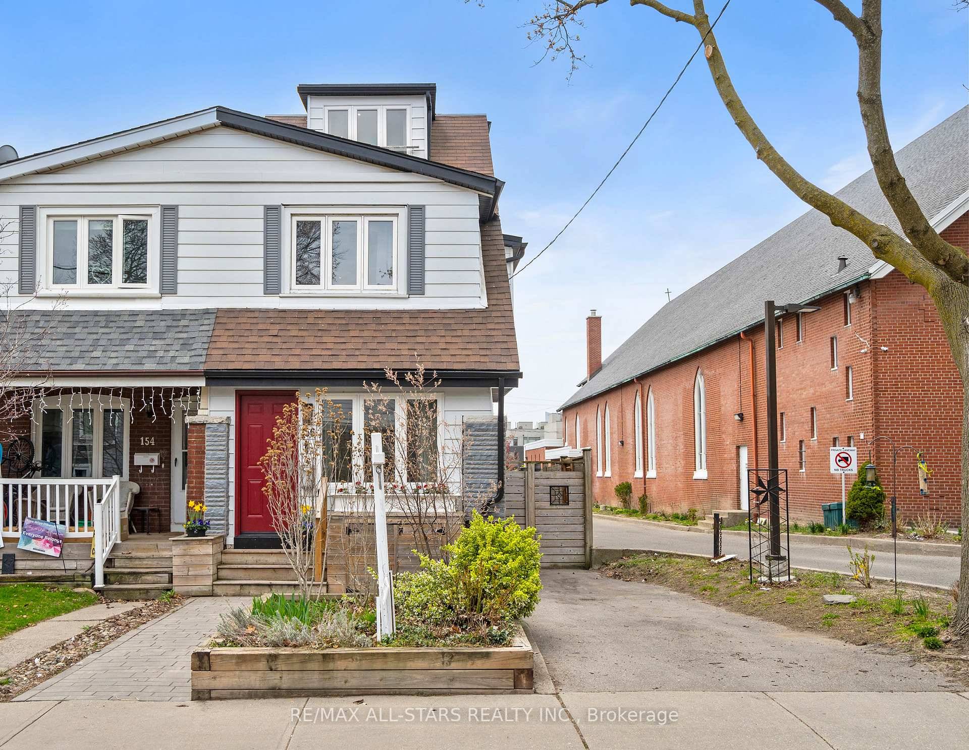 Welcome to 156 Leslie St where the charm is real, the upgrades are major, and the smart money knows what's up !