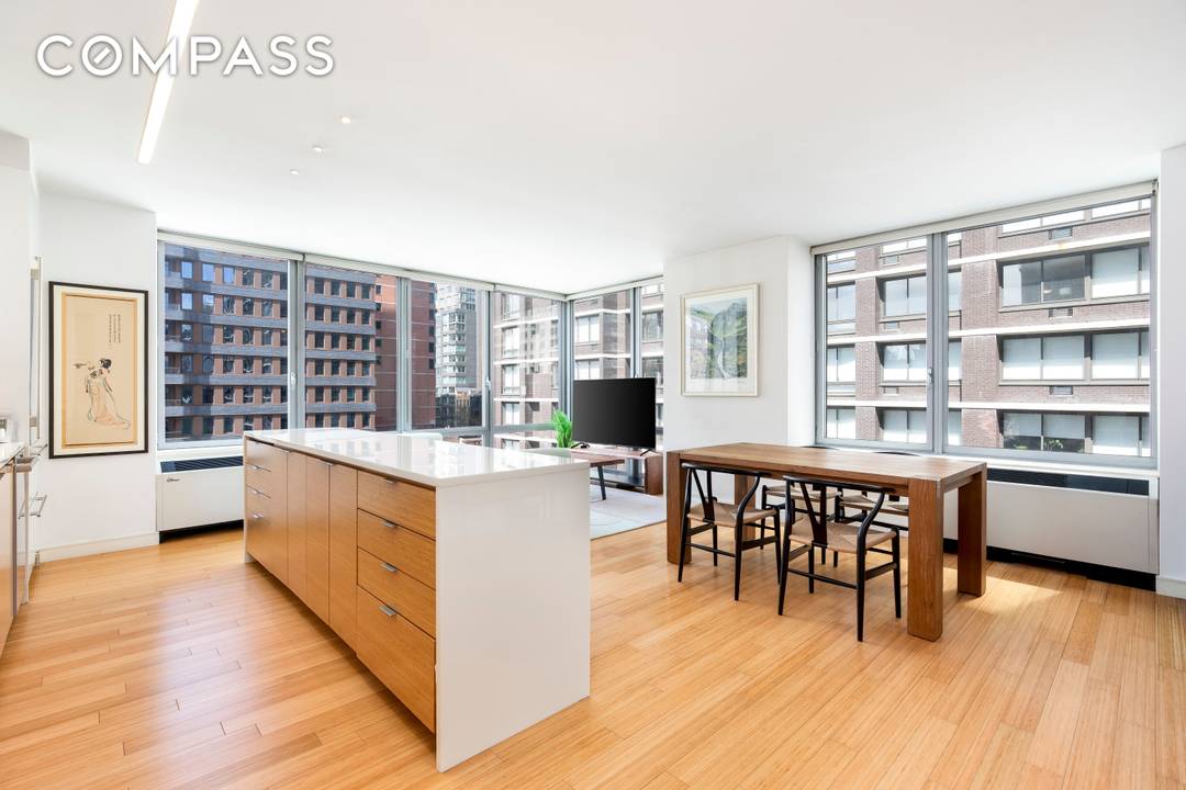OFFERED FOR SALE AT A NEW PRICE Welcome to Residence 7N at 303 East 33rd Street an exceptional 2 bedroom, 2 bathroom corner home in one of Murray Hill s ...