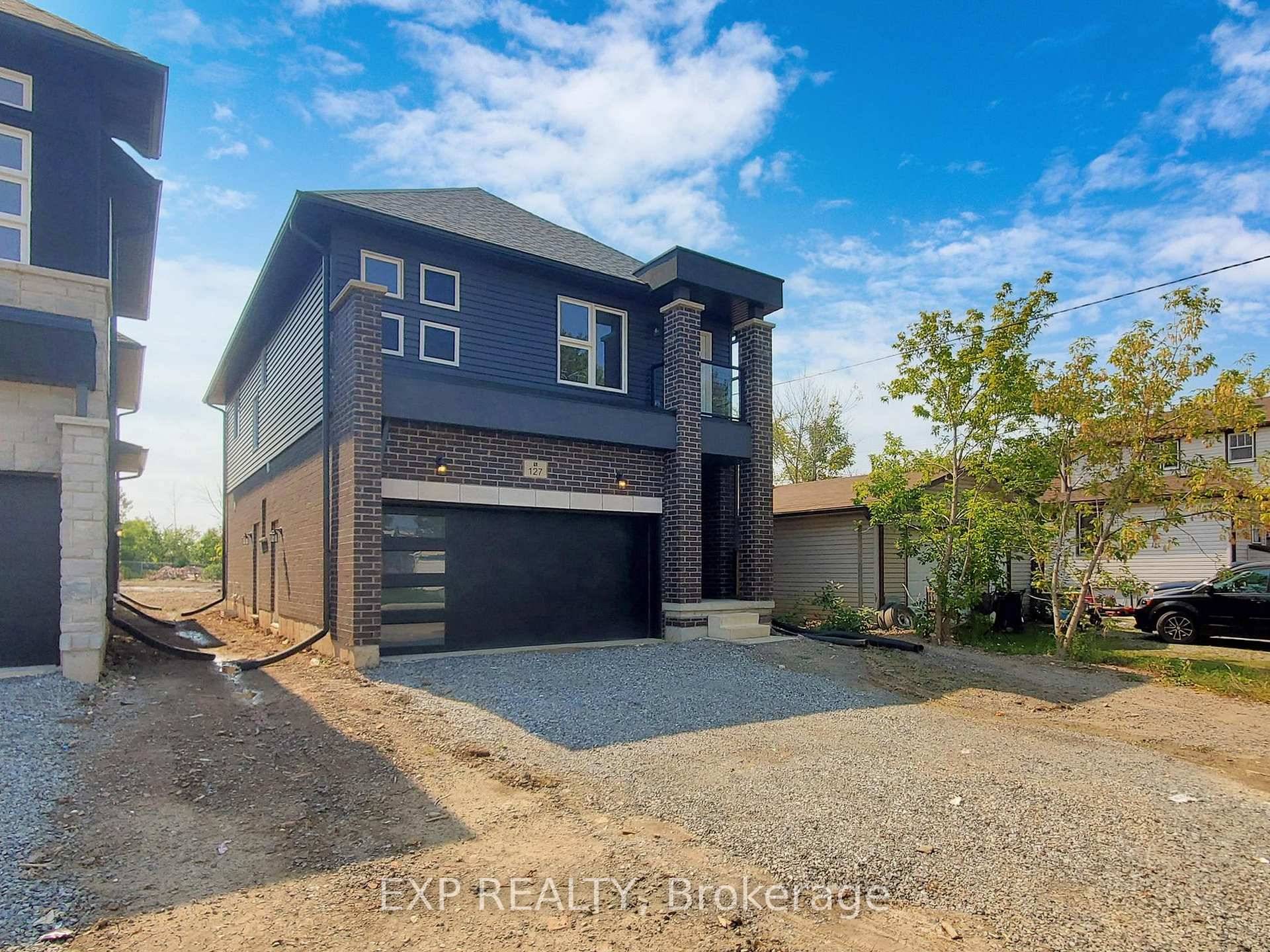 Modern Centennial Style Home 4 Beds 2.