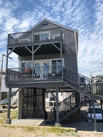 Direct Waterfront ! SUMMER RENTAL Affectionately known as The Shore Thing this beautifully appointed and completely updated home is the perfect summer escape.