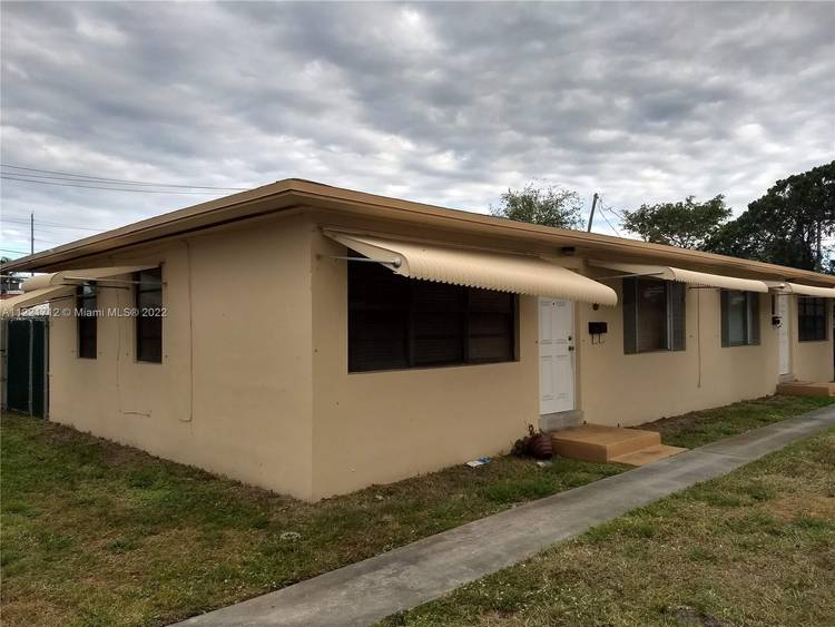 Two duplexes being sold together 2212 Johnson St Folio 5142 16 01 4730 an 2208 Johnson St.