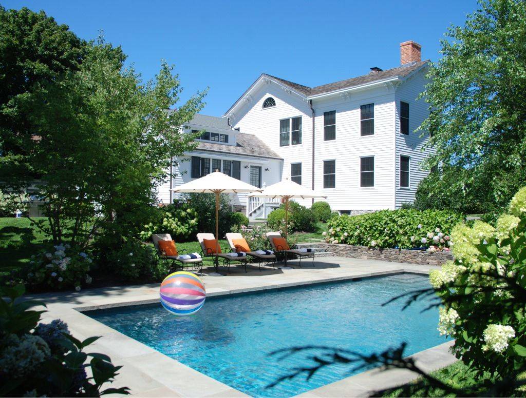 Vintage Sag Harbor With 21st Century Amenities