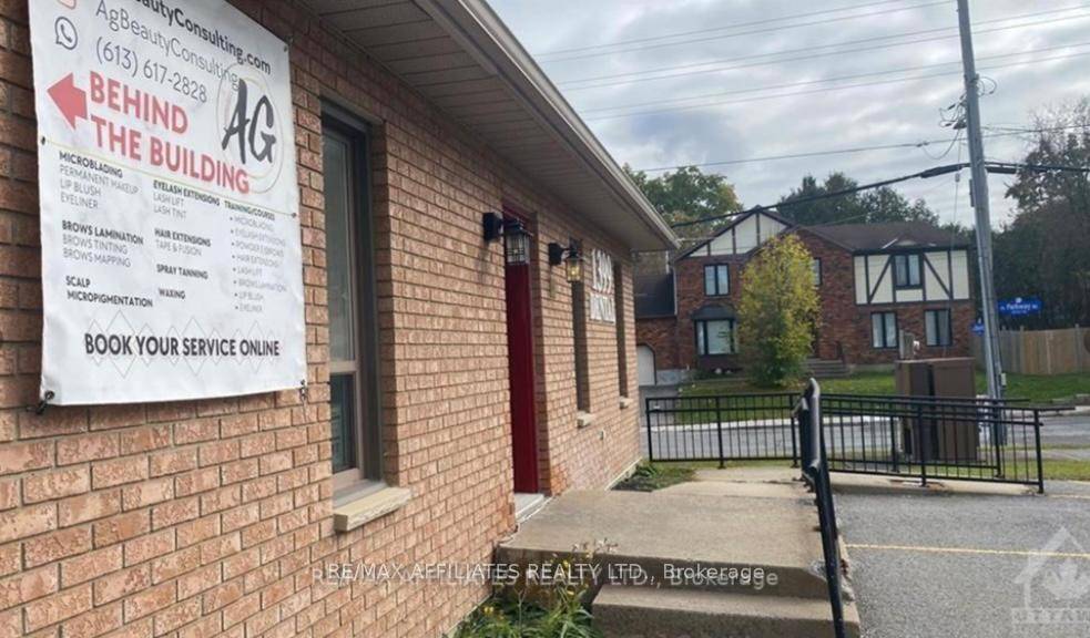 Welcome for this rare find leasing opportunity in Greely !