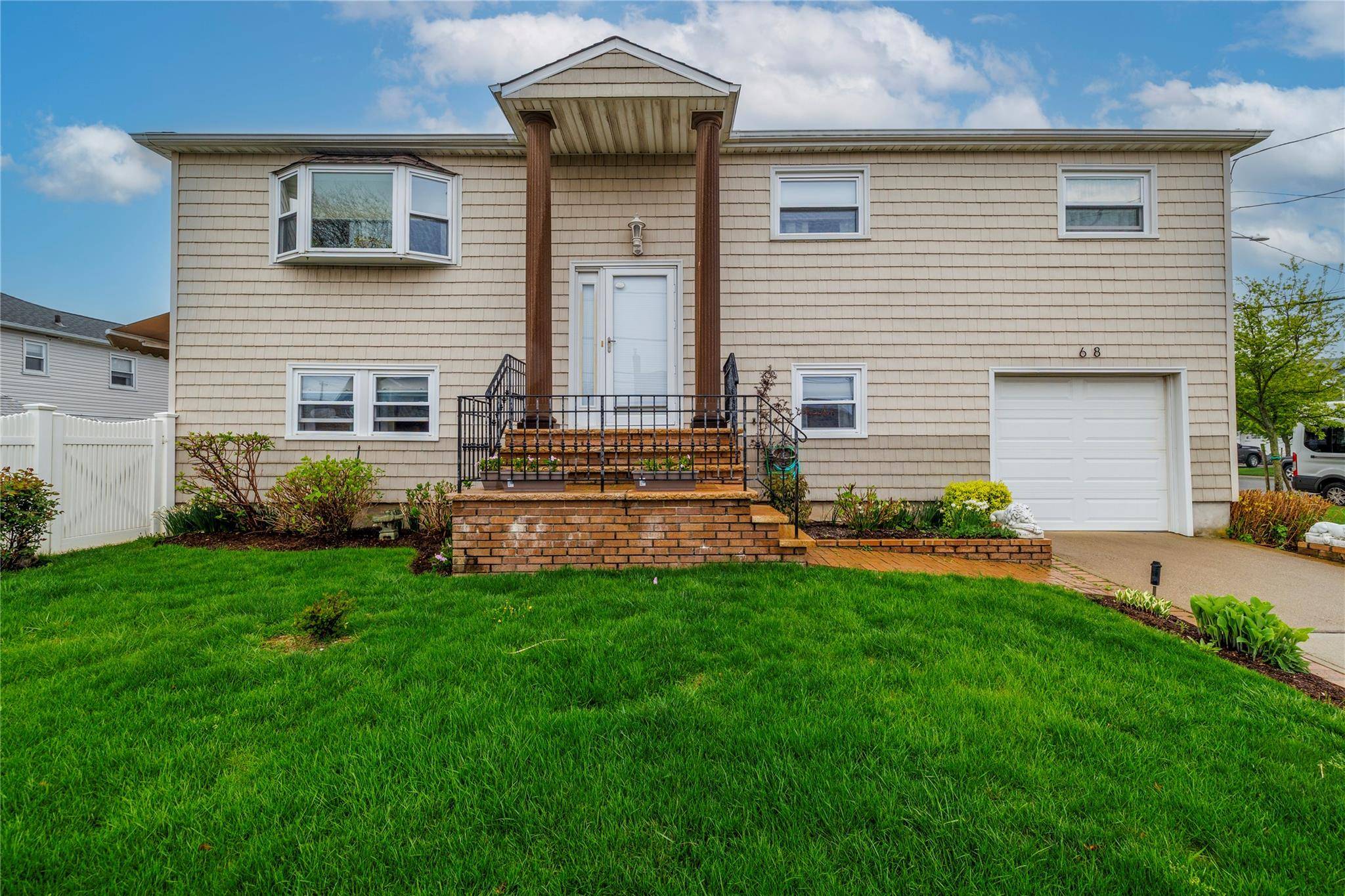 Best buy in sought after Harbor Isle !