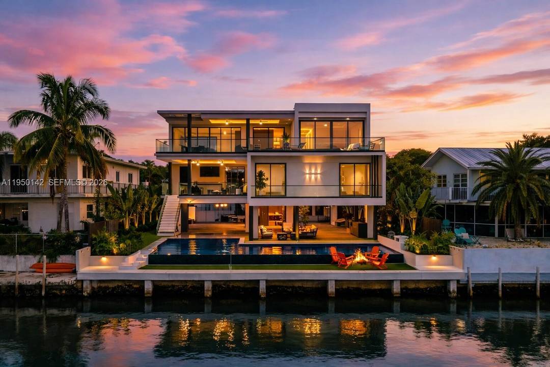 Waterfront luxury in the heart of Key Largo, Florida.