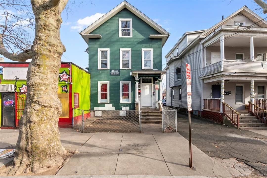 Amazing mixed use investment opportunity in the Fair Haven section of New Haven !