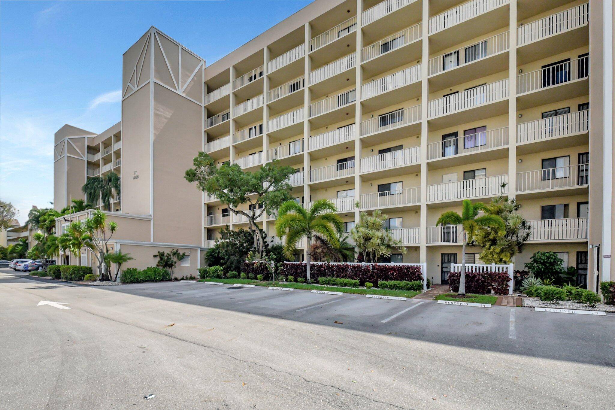 Welcome to this beautifully maintained 2 bedroom, 2 bath Lancaster model, ideally situated on the 6th floor in Section 3 of the vibrant 55 community of Huntington Lakes in Delray ...