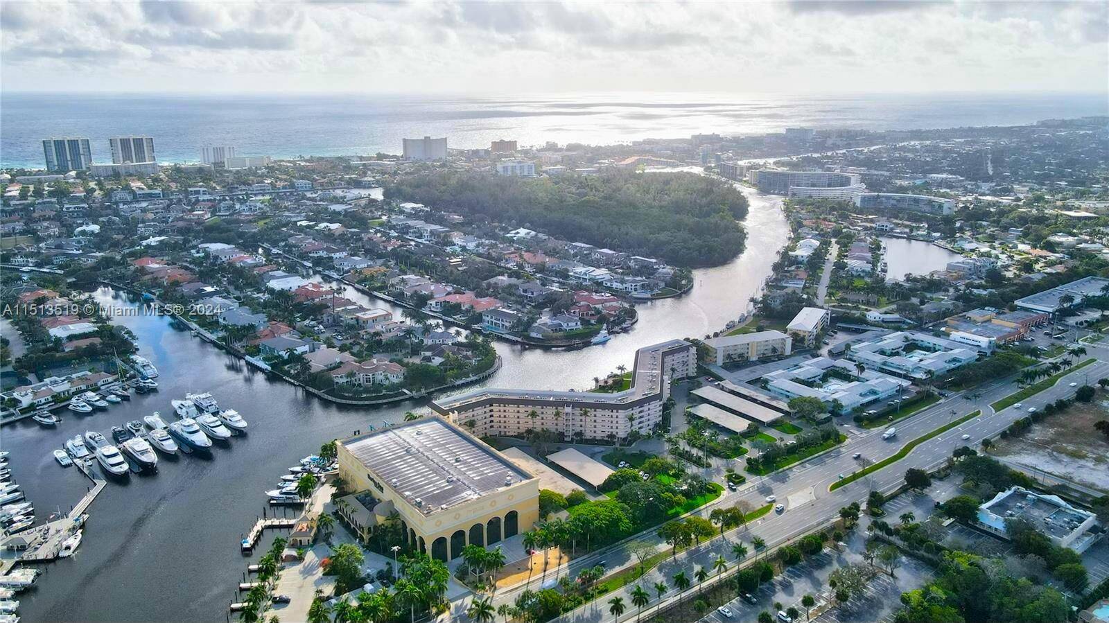 FULLY RENOVATED WATERFRONT CONDO WITH STUNNING RIVER ESTATE VIEWS FROM THE 2ND FLOOR !