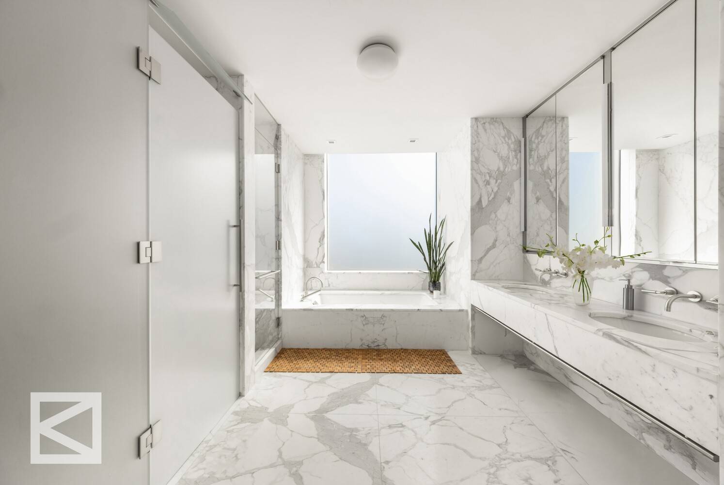 Nothing compares to this extraordinary triplex penthouse, perfectly situated in the vibrant heart of Soho.