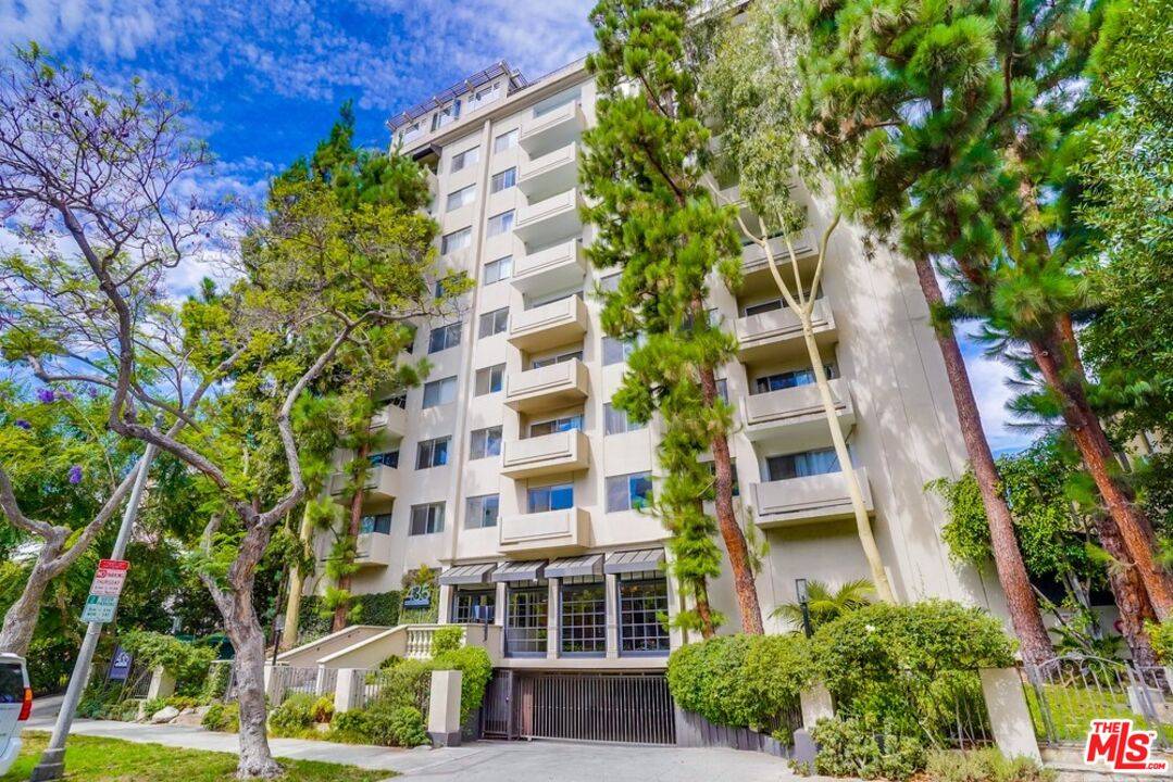 435 N Oakhurst Dr 1BR Beverly Hills Post Office | B.H.P.O. La