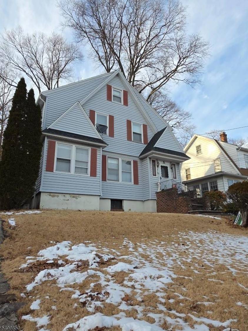 AMAZING SPACE ! Check out this 3 bed 2.