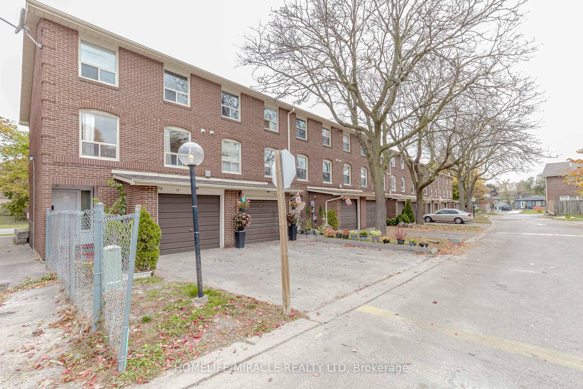 End Unit 3 1and 2 and half Baths Townhouse In Prime Location and Quiet Neighborhood of Brampton, Feels Like A Semi at Eden Park Estates.