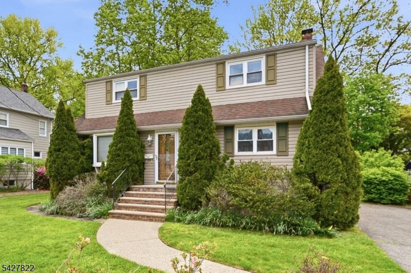 Freshly Painted And Move In Ready, This Inviting 4 Bedroom, 2 Bath Home Offers A Bright, Easy Flowing Layout Designed For Functionality.