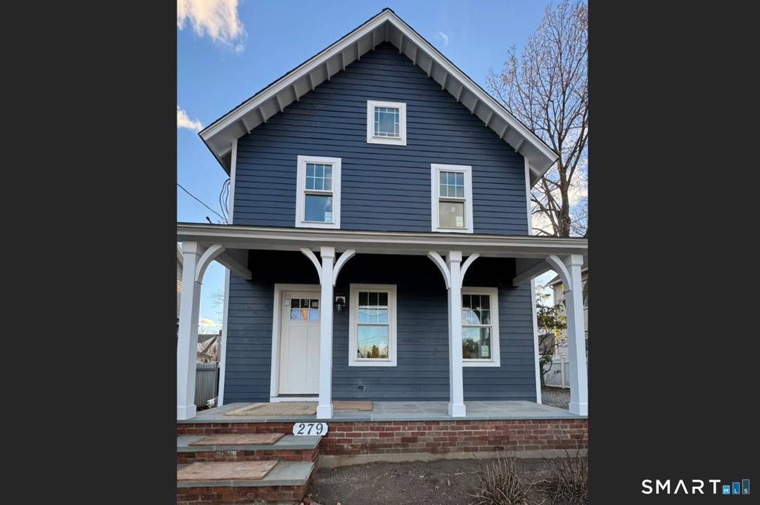 An Exceptional Southport Opportunity Currently under construction, this distinguished Southport residence is being meticulously renovated by Southport Construction LLC, delivering the level of craftsmanship, finish, and execution expected at the ...