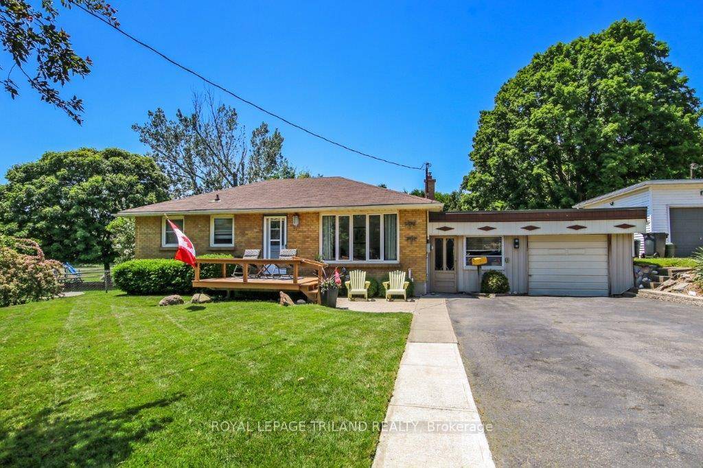 Welcome to 378 Carlow Road, located on the south west end of Port Stanley, a five minute walk to Kettle Creek Golf and Country Club, or, for the boater, access ...