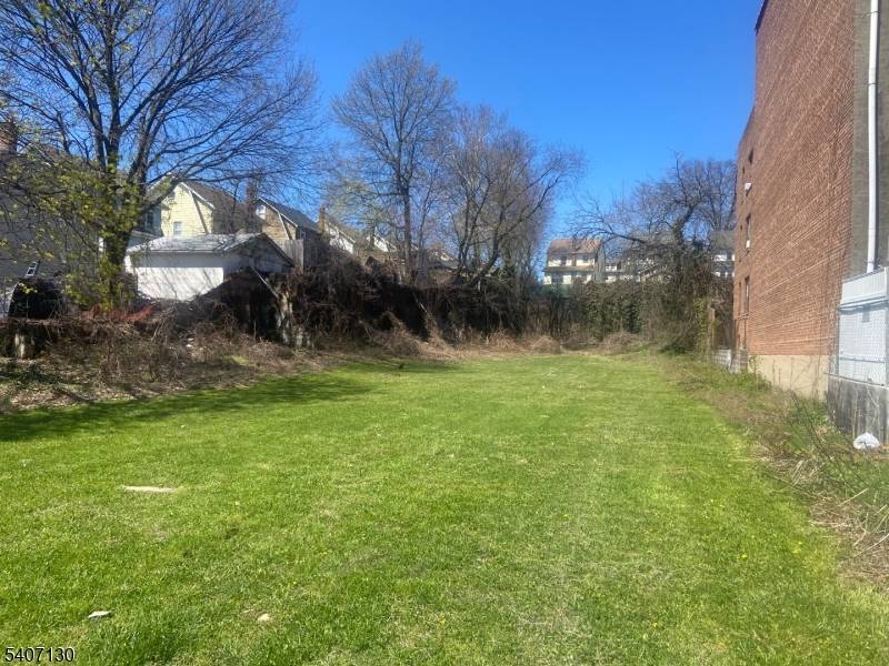 80 foor frontage located in a RC Zone.