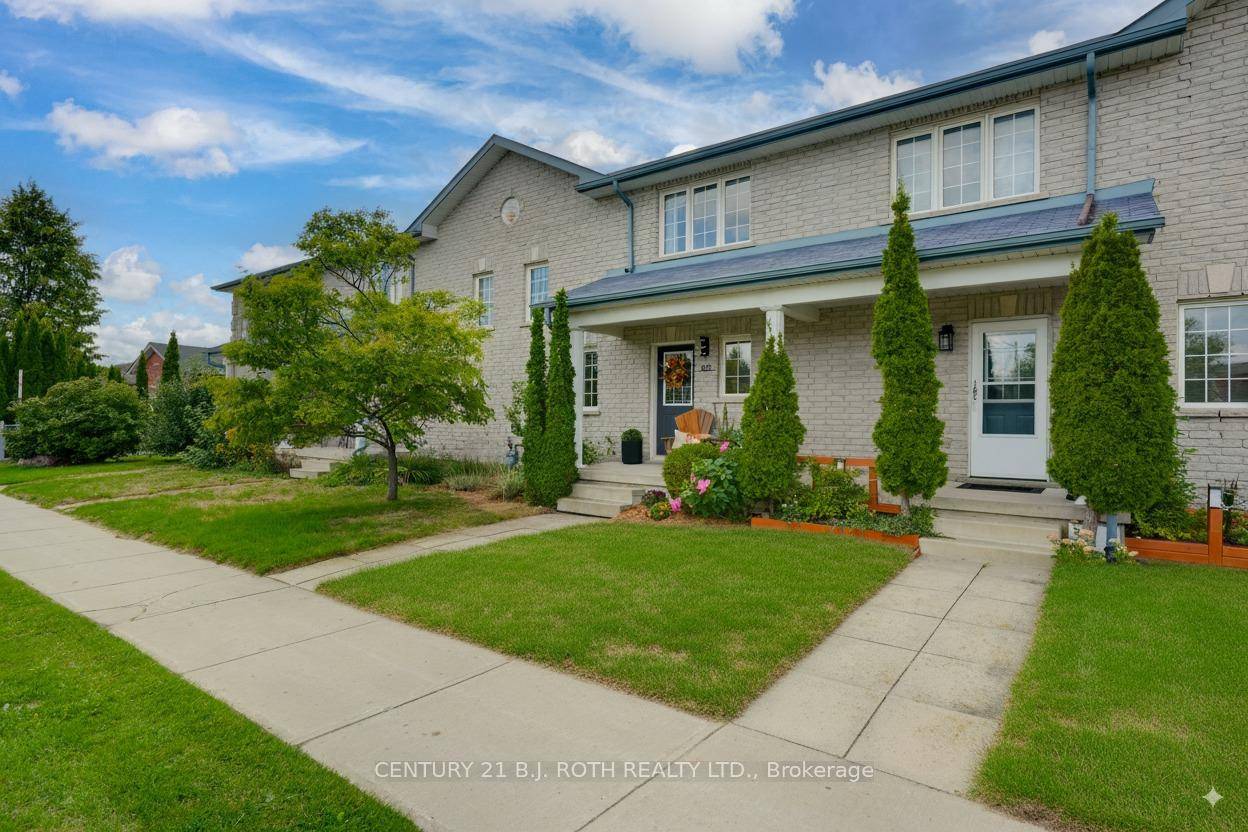 This cute as a button, 3 bedroom, 1.