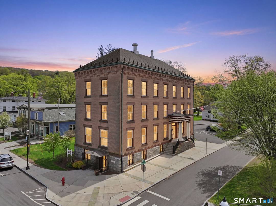 A truly one of a kind offering in the heart of Collinsville's historic village.