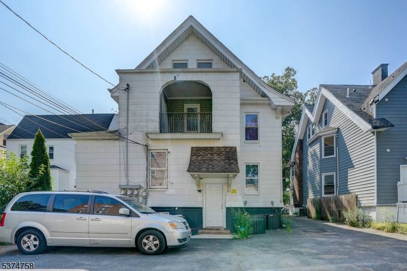 Investment Opportunity. BIG TIME income producer, perfect for a savvy investor.