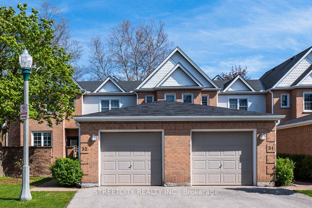 Welcome to The Gables a highly sought after condominium complex in North London !