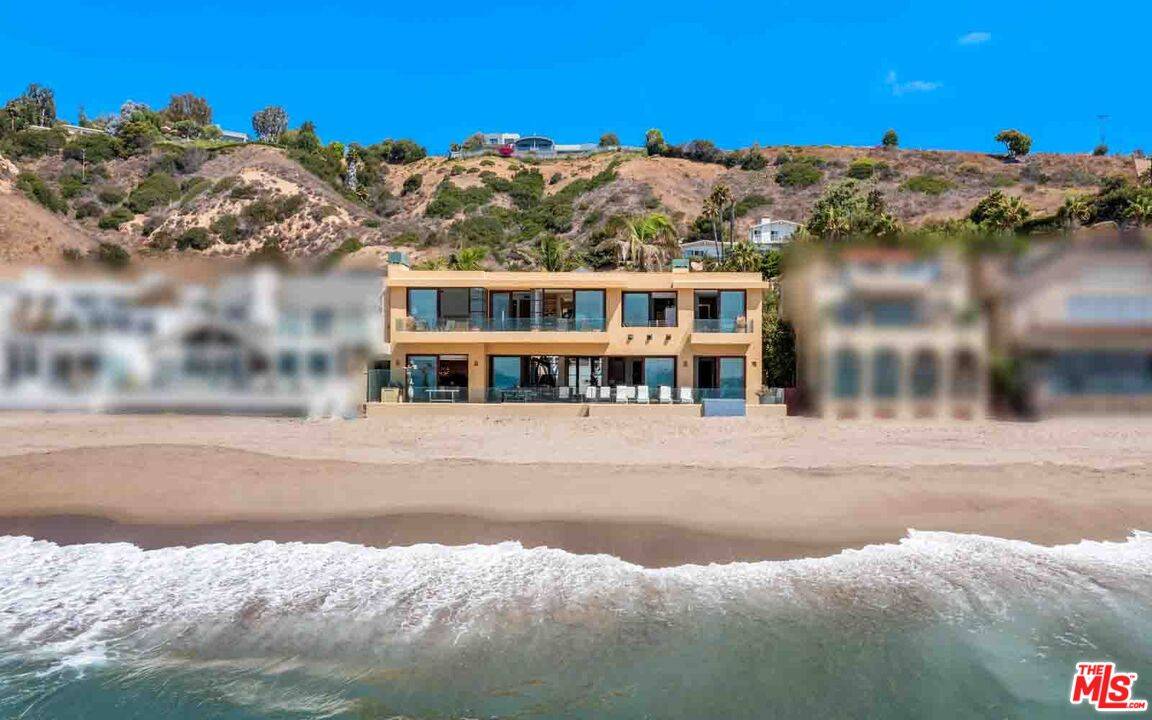 22040   Pacific Coast Hwy Malibu LA