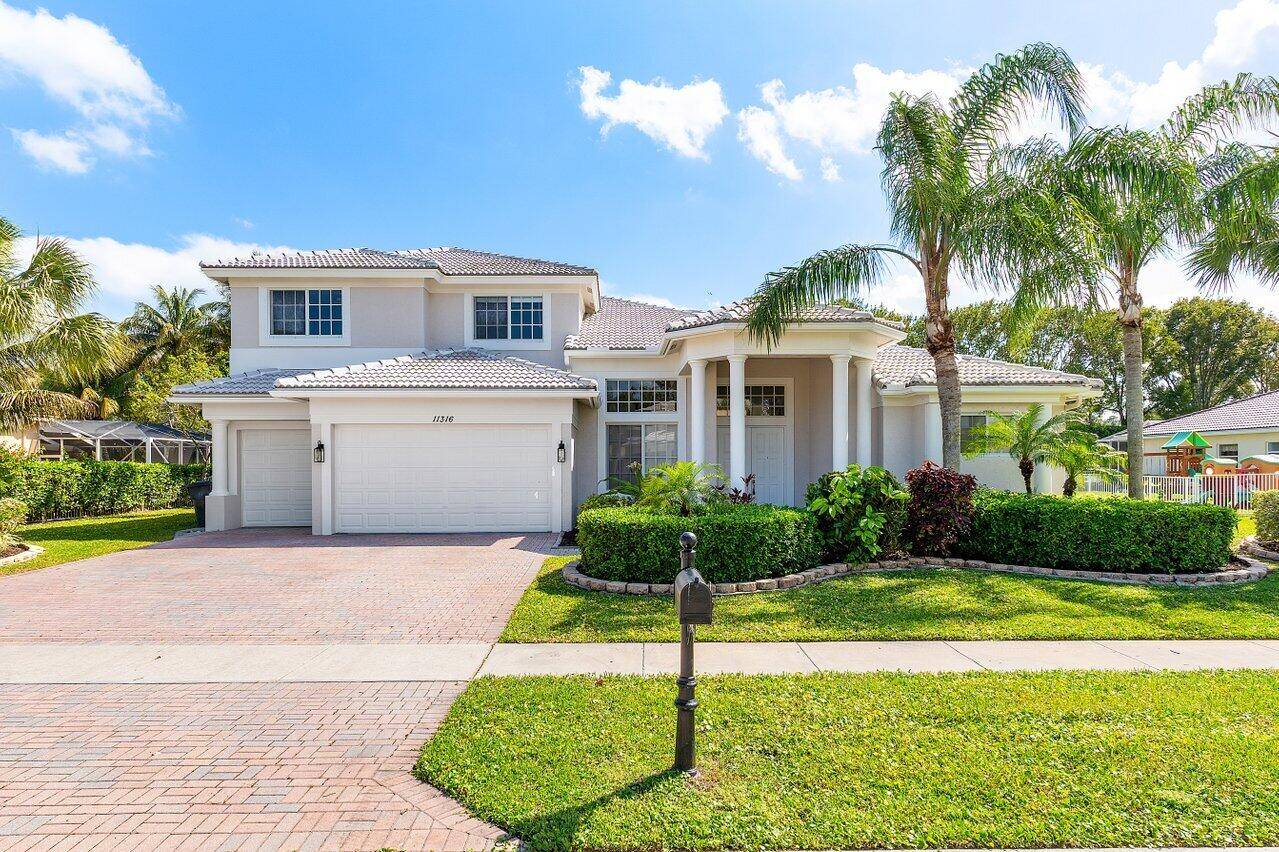 Highly desirable St. Martin model available in the premier gated community of The Isles at Wellington.
